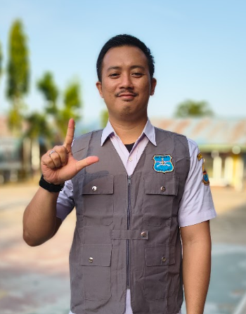 Akhmad Khoiri, S.Pd., Gr