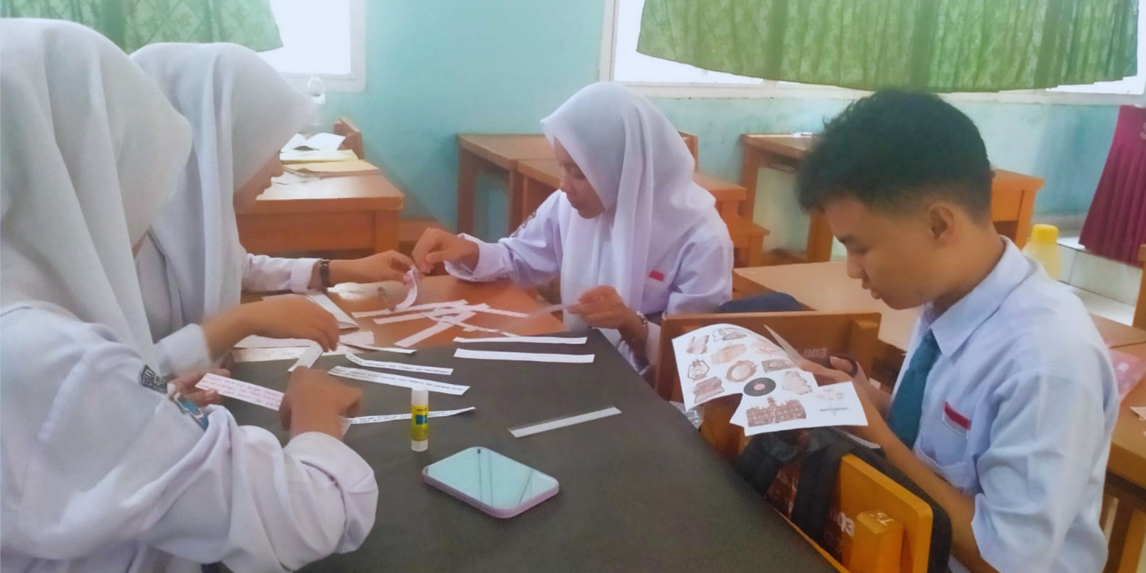 Membangun Generasi Emas